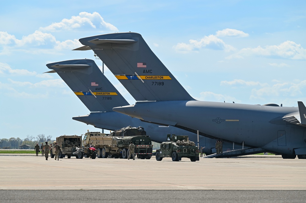15th Expeditionary Airlift Squadron Supports Operation EAGLE SWARM During Exercise Storm Flag 25-05