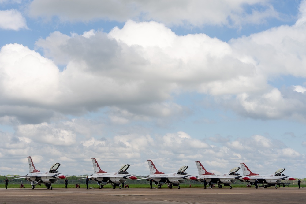 USAFADS perform at the Defenders of Liberty Airshow 2025