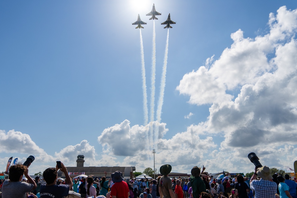 USAFADS perform at the Defenders of Liberty Airshow 2025