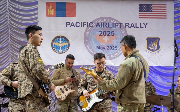 PACAF-Hawaii Band rocks Pacific Airlift Rally 25