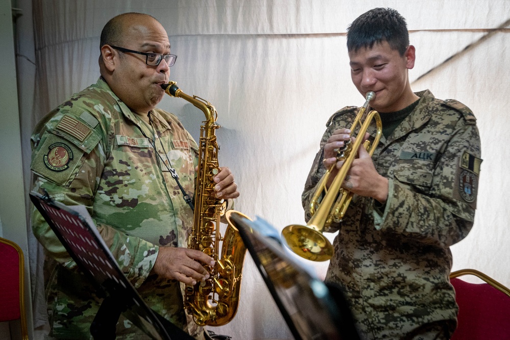 PACAF-Hawaii Band rocks Pacific Airlift Rally 25