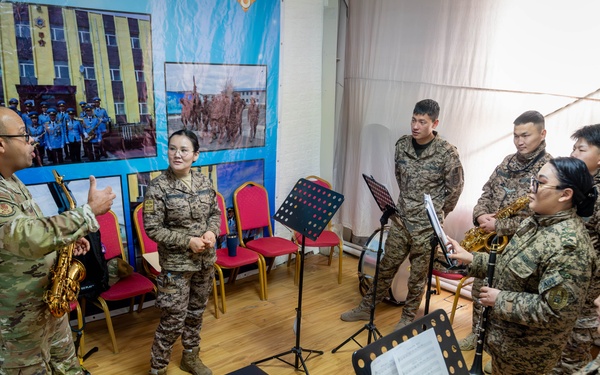 PACAF-Hawaii Band rocks Pacific Airlift Rally 25