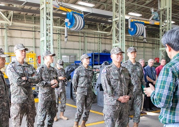 Brig. Gen. Woon Jang Lee, Deputy Commanding General – ROK (DCG-R) of the 2nd Infantry Division ROK-US Combined Division (2ID RUCD), visited the U.S. Army Materiel Support Command - Korea on May 13.