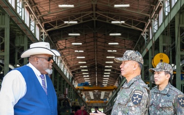 Brig. Gen. Woon Jang Lee, Deputy Commanding General – ROK (DCG-R) of the 2nd Infantry Division ROK-US Combined Division (2ID RUCD), visited the U.S. Army Materiel Support Command - Korea today.