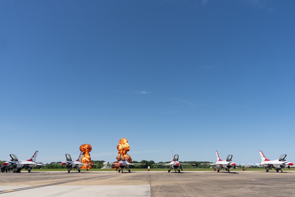 USAFADS perform at the Airpower Over Hampton Roads show 2025