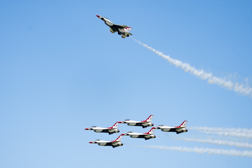 USAFADS perform at the Airpower Over Hampton Roads show 2025