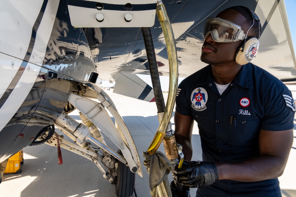USAFADS perform at the Airpower Over Hampton Roads show 2025