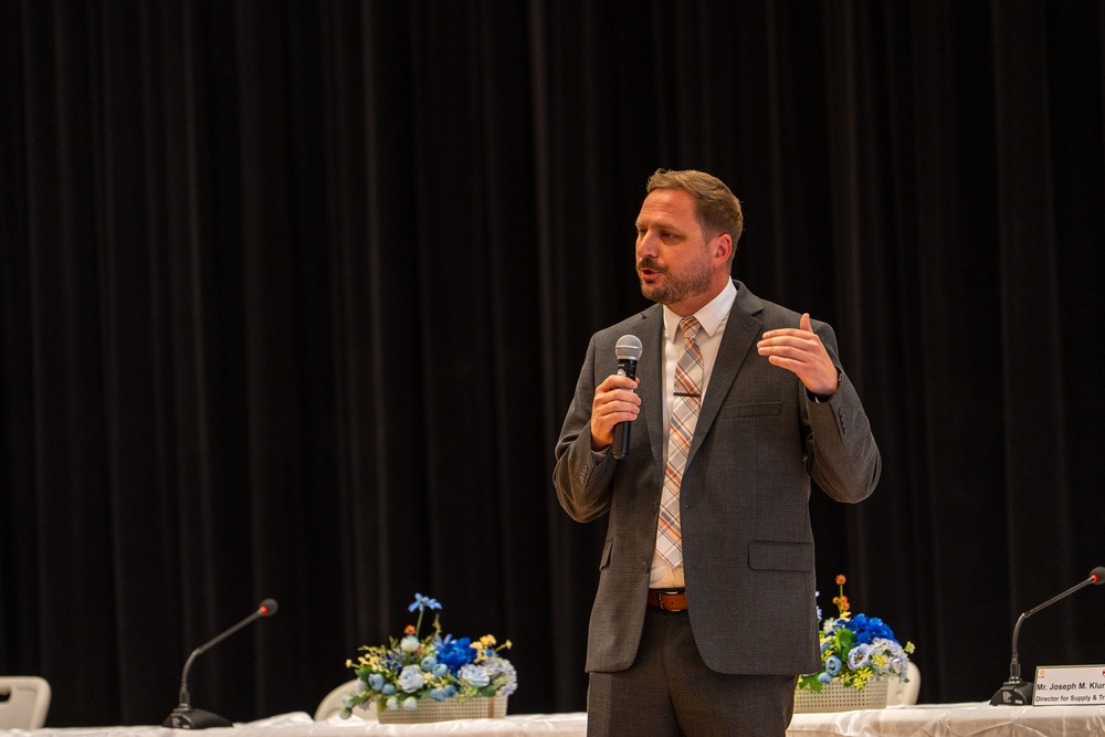 The U.S. Army Materiel Support Command – Korea conducted a Leadership Professional Development (LPD) training session for Department of the Army Civilians (DAC) and Korean National (KN) employees at Camp Carroll Theater on May 15.