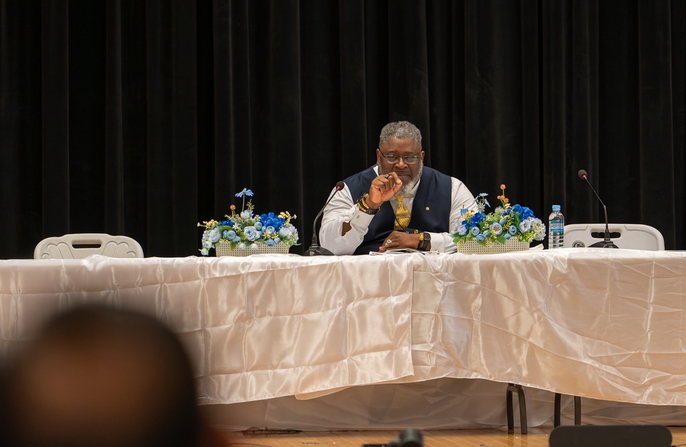 The U.S. Army Materiel Support Command – Korea conducted a Leadership Professional Development (LPD) training session for Department of the Army Civilians (DAC) and Korean National (KN) employees at Camp Carroll Theater on May 15.