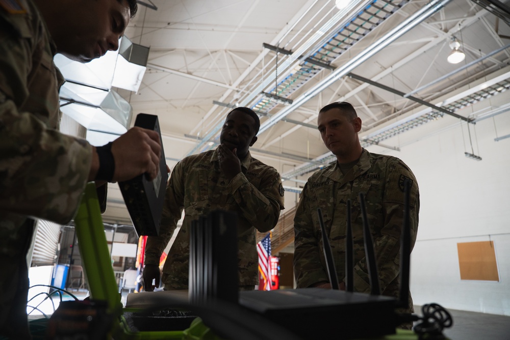 Soldiers train on Starlink system to strengthen remote communications