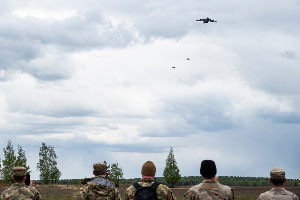 DHA’s Force Health Protection team observe airborne operations during DEFENDER 2025 in Lithuania