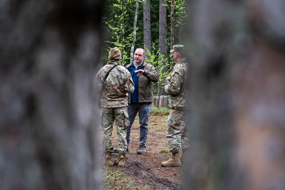 DHA’s Force Health Protection team visits Role 2 during DEFENDER 2025 in Lithuania