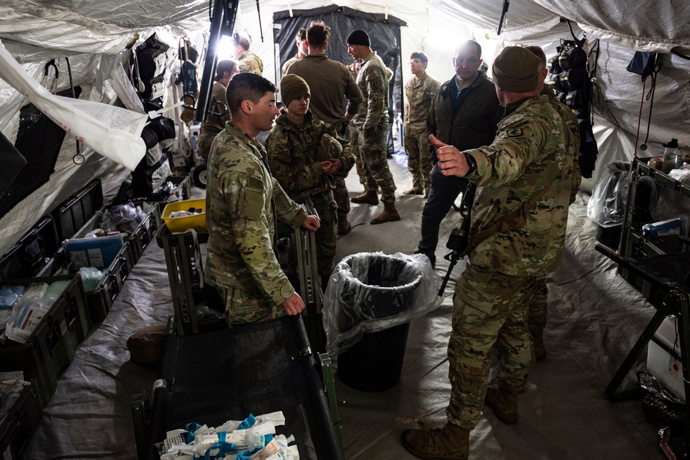 DHA’s Force Health Protection team visits Role 2 during DEFENDER 2025 in Lithuania