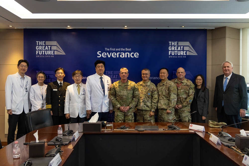 Eighth Army Leadership Visits Severance Hospital in Seoul