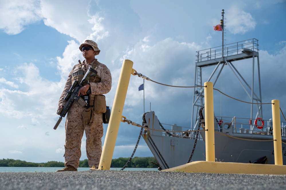 DoD provides security during illegal alien transfer