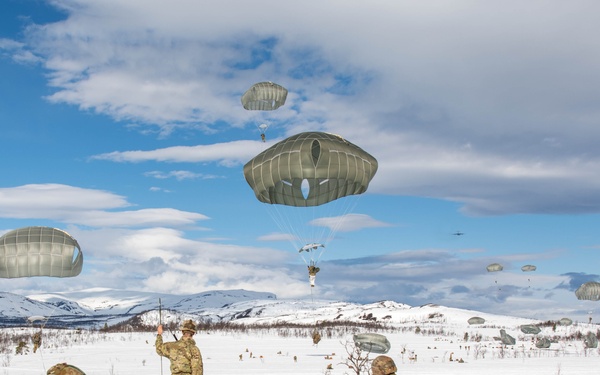 Paratroopers from the 82nd Airborne Division conduct an integrated Joint Forcible Entry training exercise for Swift Response 25