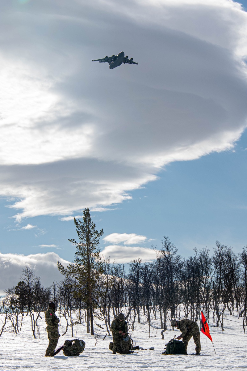 Paratroopers from the 82nd Airborne Division conduct an integrated Joint Forcible Entry training exercise for Swift Response 25