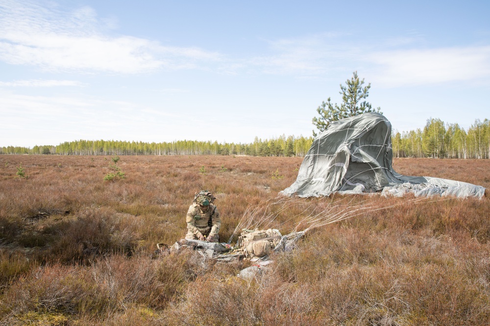 173rd Airborne Brigade jumps into joint training