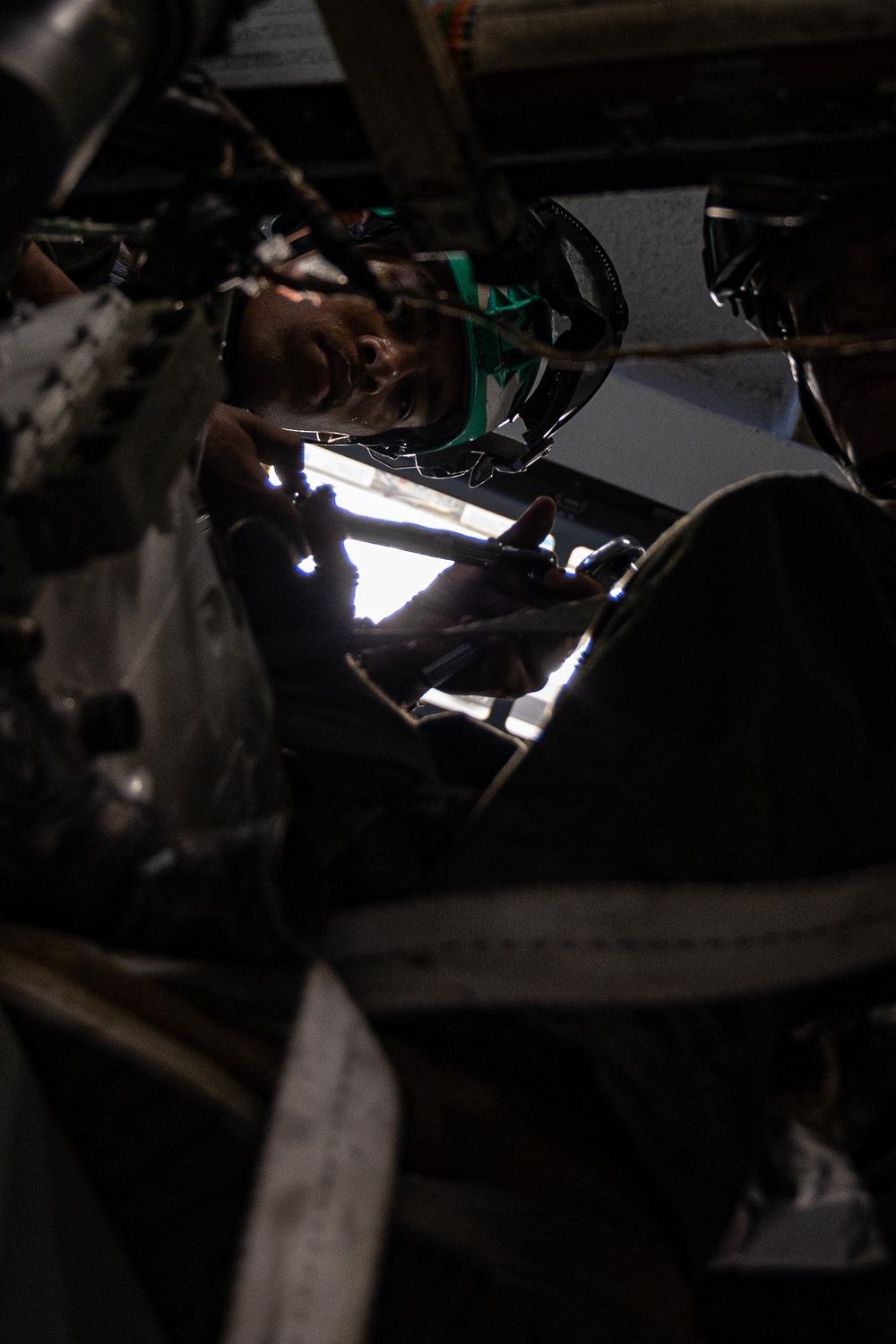 22nd MEU | VMM-263 (REIN) Conducts Maintenance Aboard USS Iwo Jima