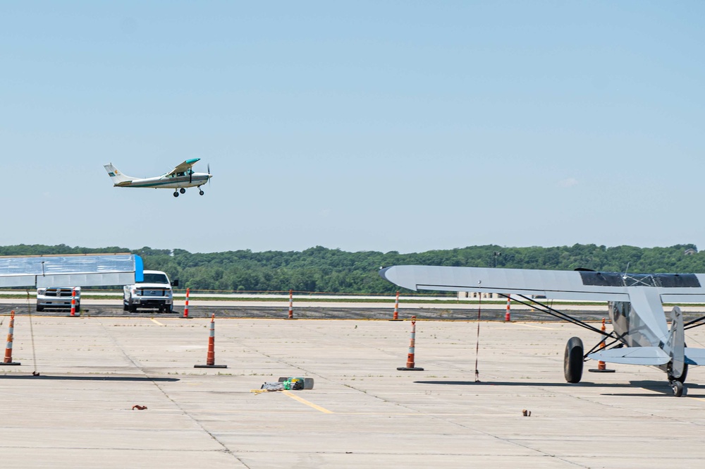 Rosecrans Memorial Airport Hosts Civilian Aircraft Competition