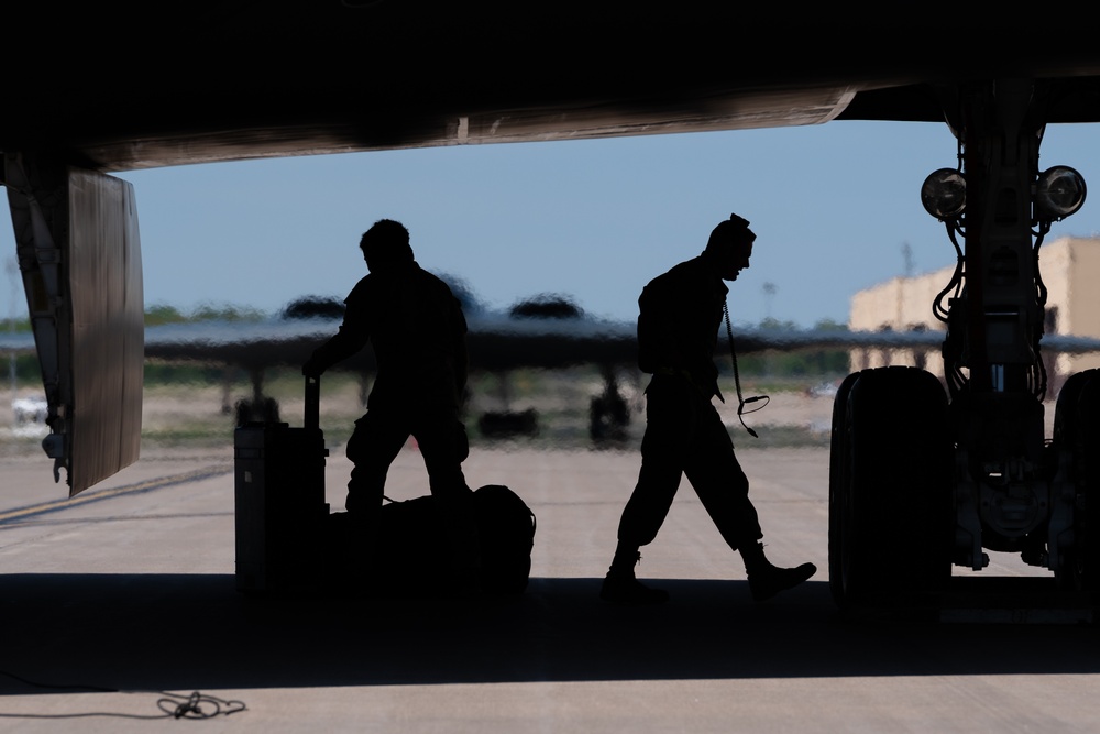 B-2 Spirit stealth bombers return from Diego Garcia