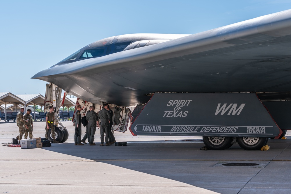B-2 Spirit stealth bombers return from Diego Garcia