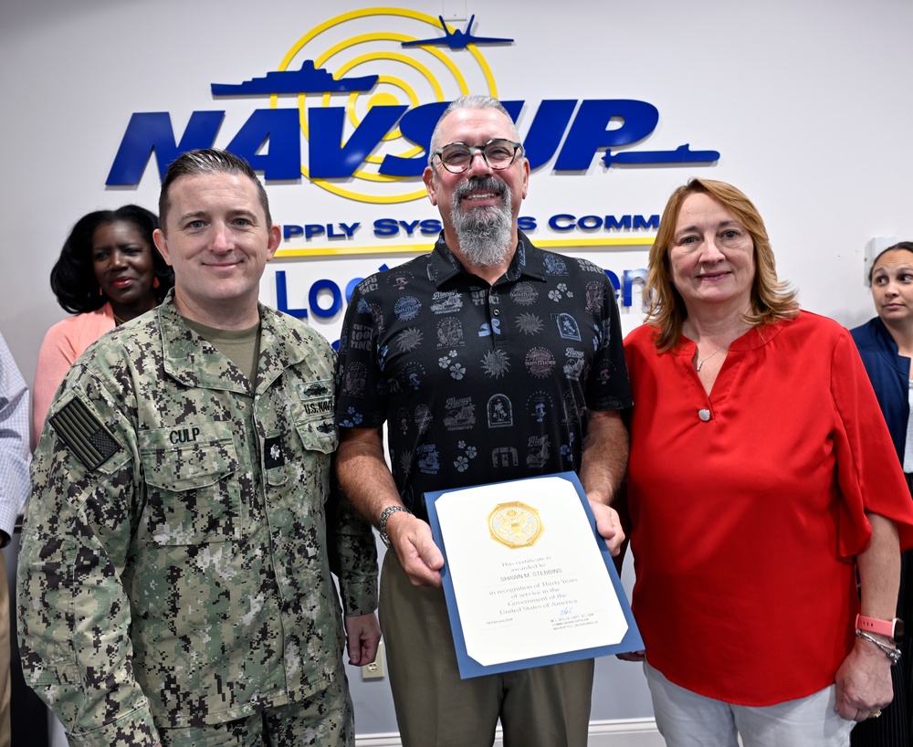 NAVSUP FLC Jacksonville Contracting recognizes employees for lengths of service