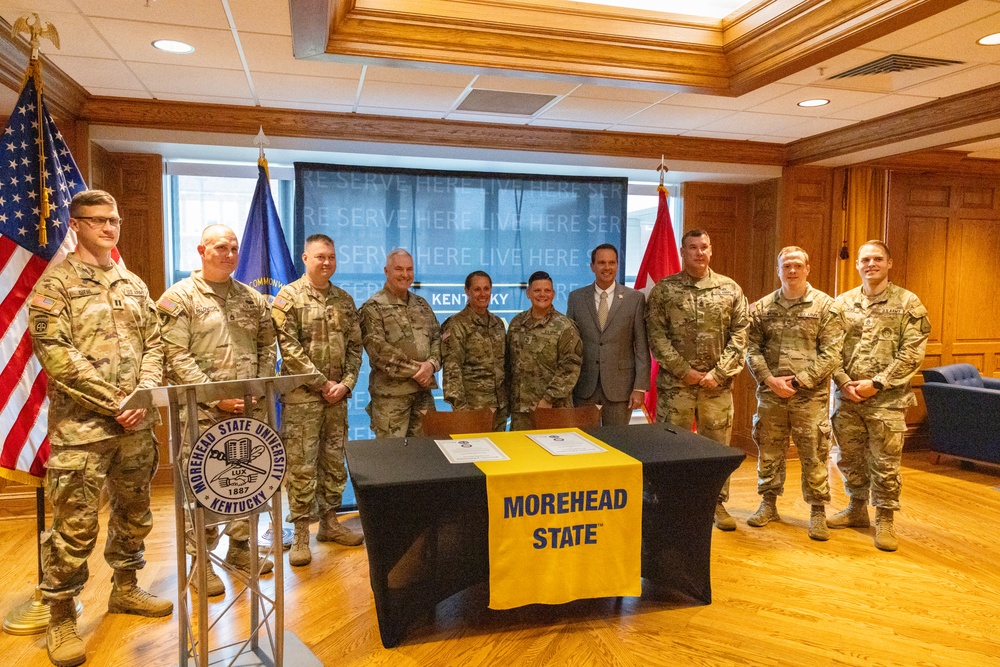 Kentucky Guard and Morehead State University sign agreement to help service members and students