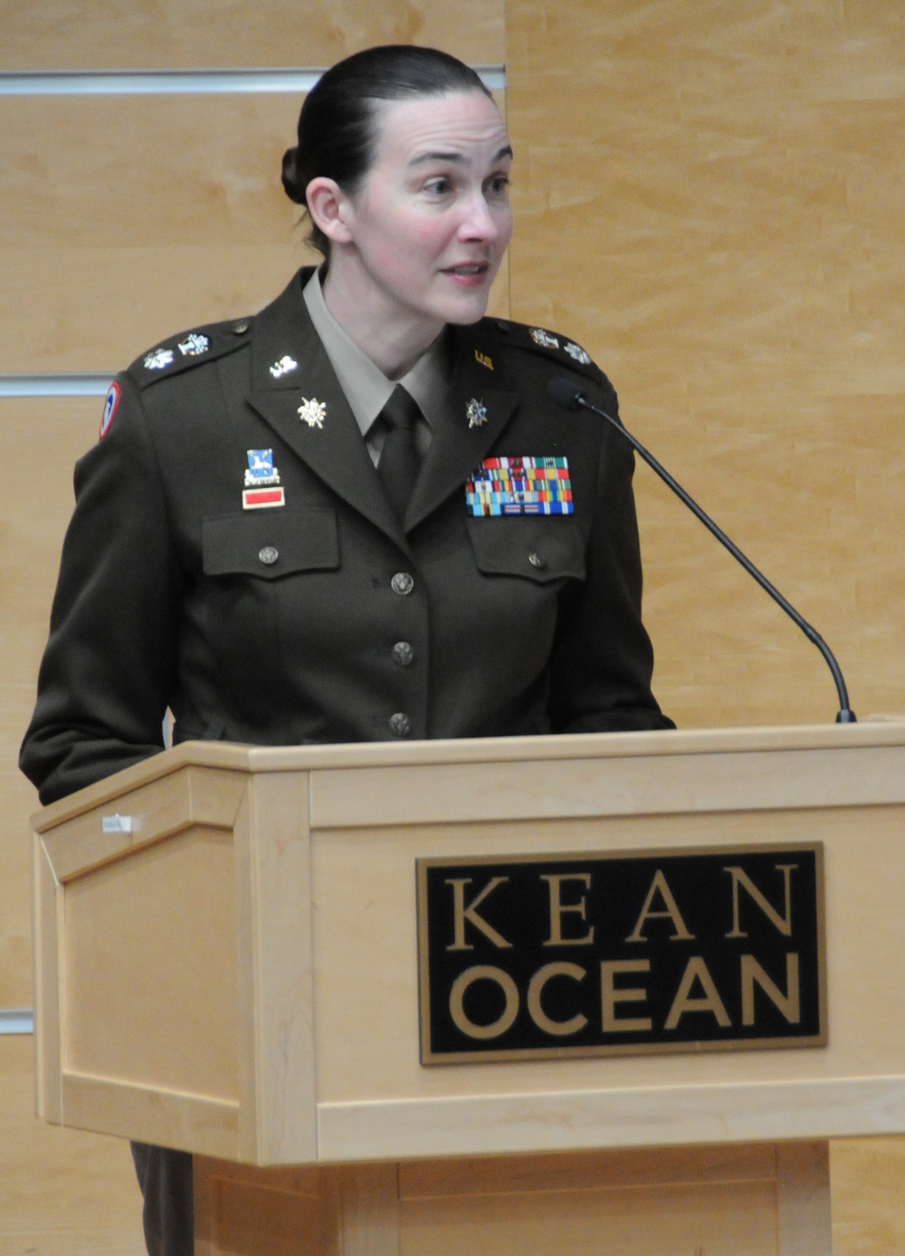 Army Reserve leader draws parallels between arts, armed forces