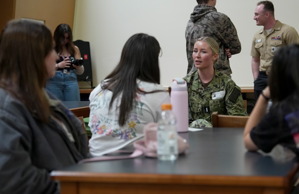 NHCOH Visits OHHS