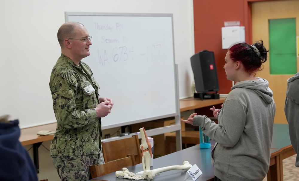 NHCOH Visits OHHS