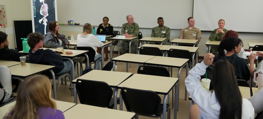 NHCOH Visits OHHS