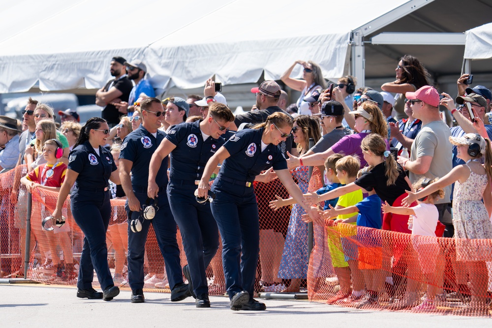 USAFADS perform at the Toledo Air Show 2025