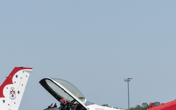 USAFADS perform at the Toledo Air Show 2025