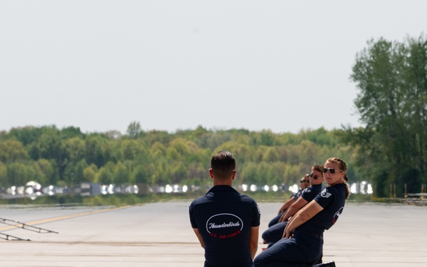 USAFADS perform at the Toledo Air Show 2025