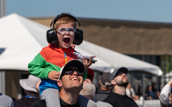 USAFADS perform at the Toledo Air Show 2025