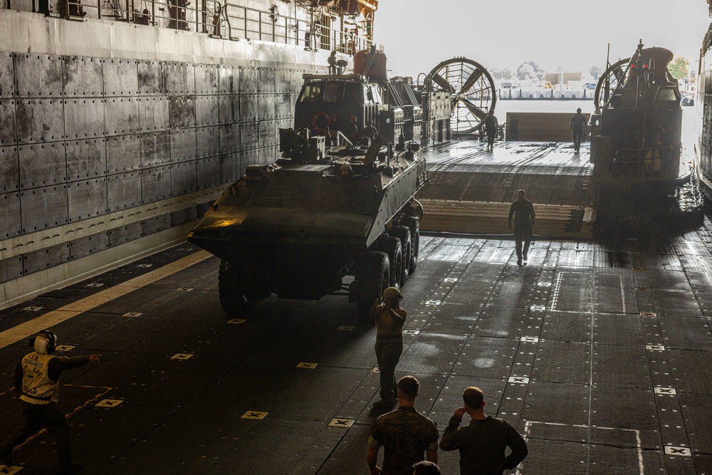 Fleet Week New York 2025 Onload