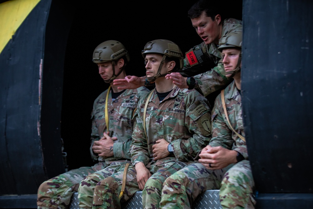 5TH RTB AIRBORNE JUMP (Stringer DZ)