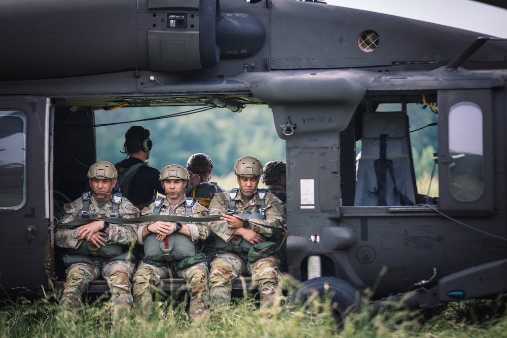 5TH RTB AIRBORNE JUMP (Stringer DZ)