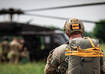 5TH RTB AIRBORNE JUMP (Stringer DZ)