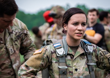 5TH RTB AIRBORNE JUMP (Stringer DZ)