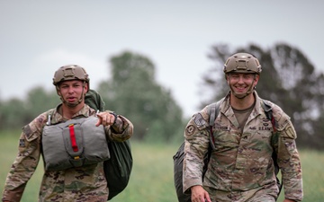 5TH RTB AIRBORNE JUMP (Stringer DZ)