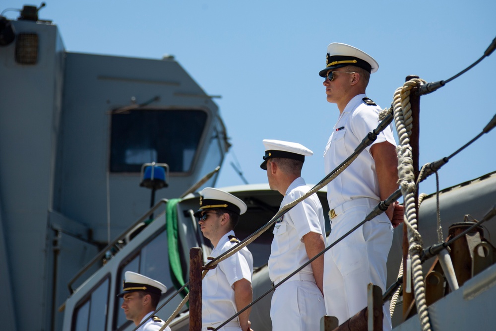 USS Harpers Ferry arrives in Los Angeles for LA Fleet Week