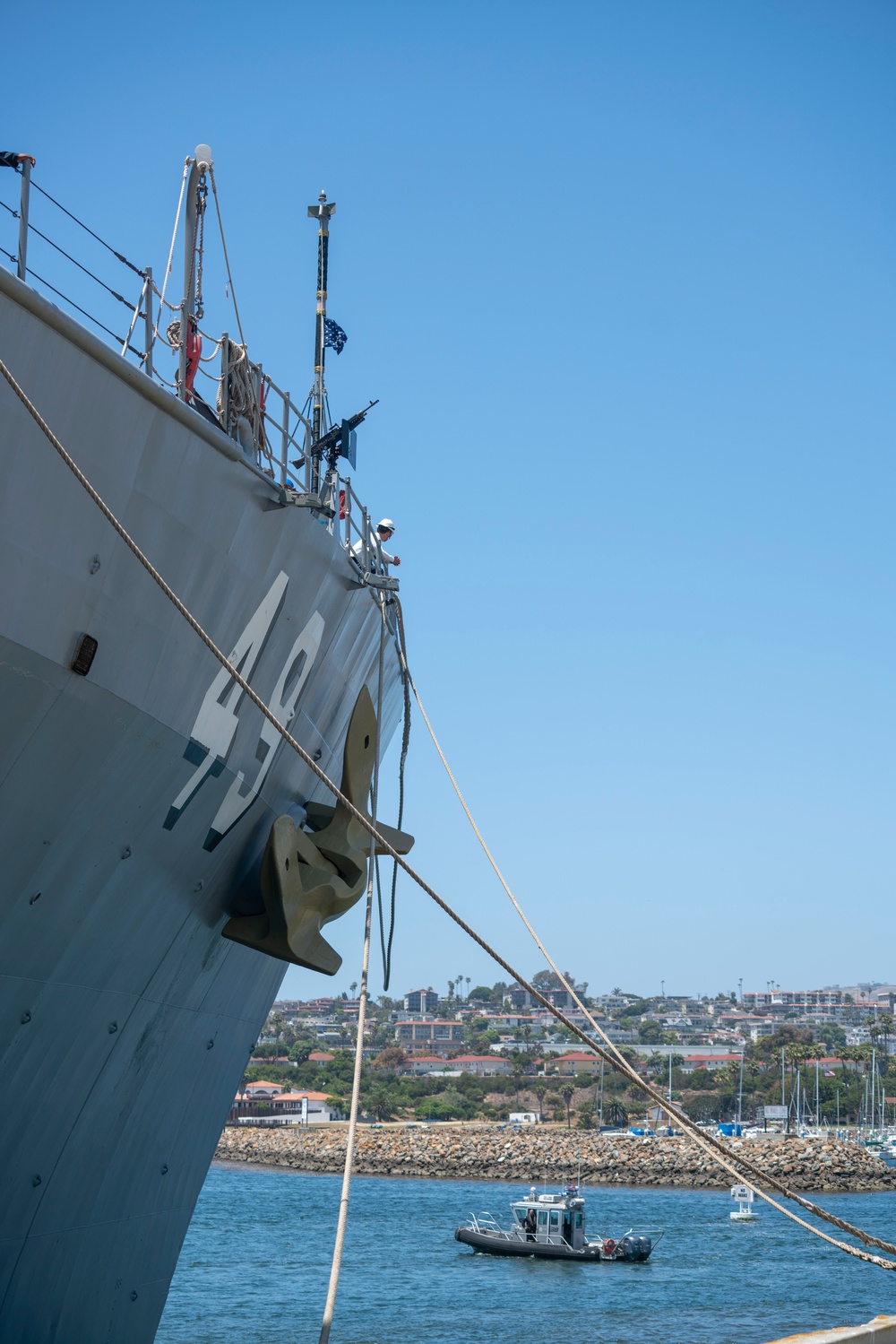 USS Harpers Ferry arrives in Los Angeles for LA Fleet Week