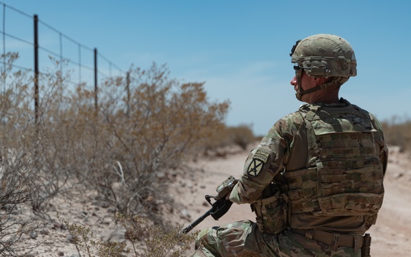 Engineers place New Mexico National Defense Area signs