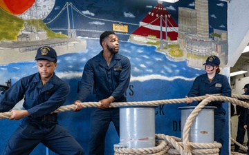 USS America (LHA 6) Conducts Sea and Anchor Detail