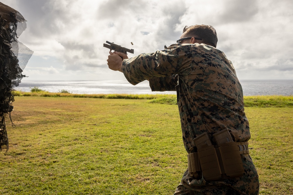 Suns Out, Guns Out: Marines compete in 3rd quarter shooting competition