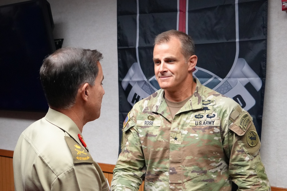 3MDTF Commander Honored by Australian Army Chief During Visit to Fort Shafter
