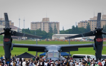 Improving Together: U.S. and Japanese Service Members Showcase Coalition Parachuting Capabilities at the Yokota Friendship Festival