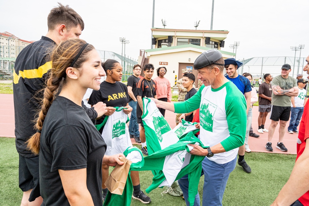 Former SMA Grinston visits Humphreys